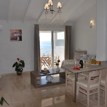 Mazis Aparthotel